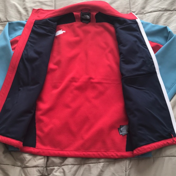 NWOT North Face jacket / Shell - Picture 3 of 4